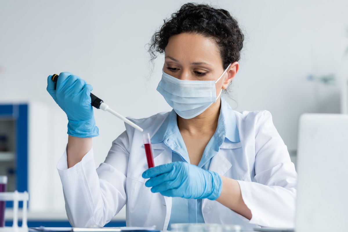 نظرة عامة على SVHCs (المواد المثيرة لقلق كبير) في إطار REACH: فهم SVHCs والامتثال