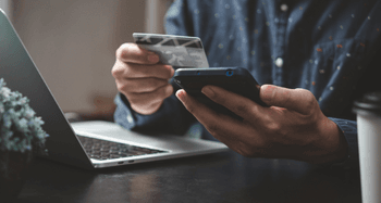 E-Commerce im Fokus: Neue Compliance-Pflichten für den Online-Handel E-Commerce im Fokus: Neue Compliance-Pflichten für den Online-Handel